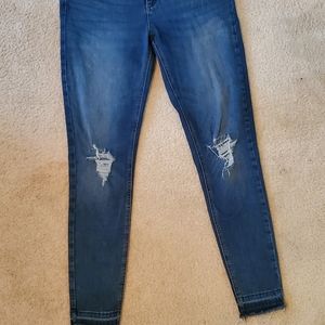 Lena Super Skinny Distressed Released Hem Jeans